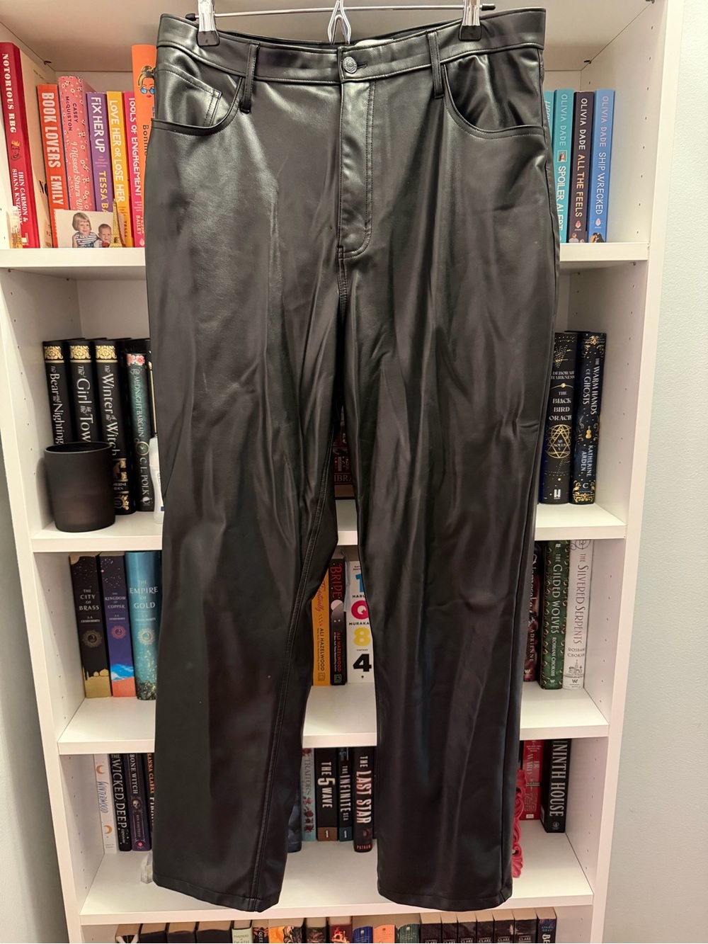 Abercrombie & Fitch Black 90’s Ultra High Rise Vegan Leather Straight-Leg Pants